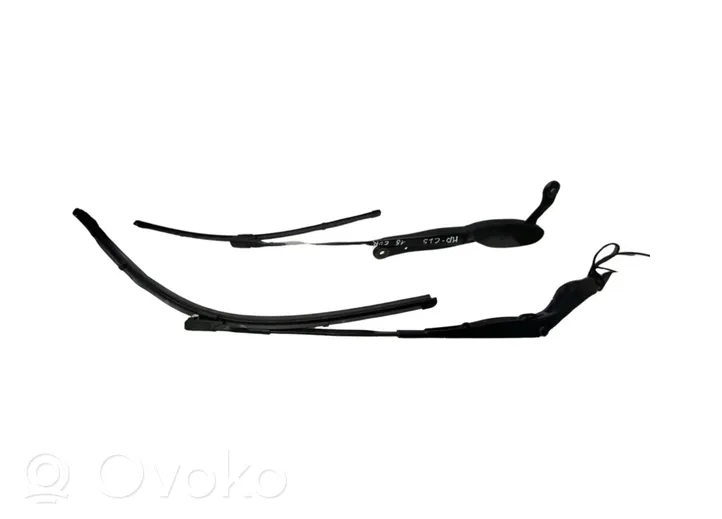 Mercedes-Benz CLS C257 Headlight wiper blade set A2058240119