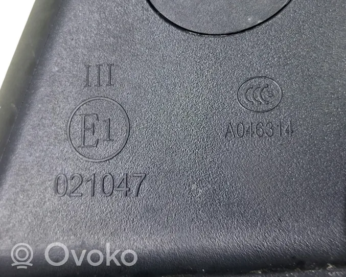 Mercedes-Benz B W246 W242 Etuoven sähköinen sivupeili 021047