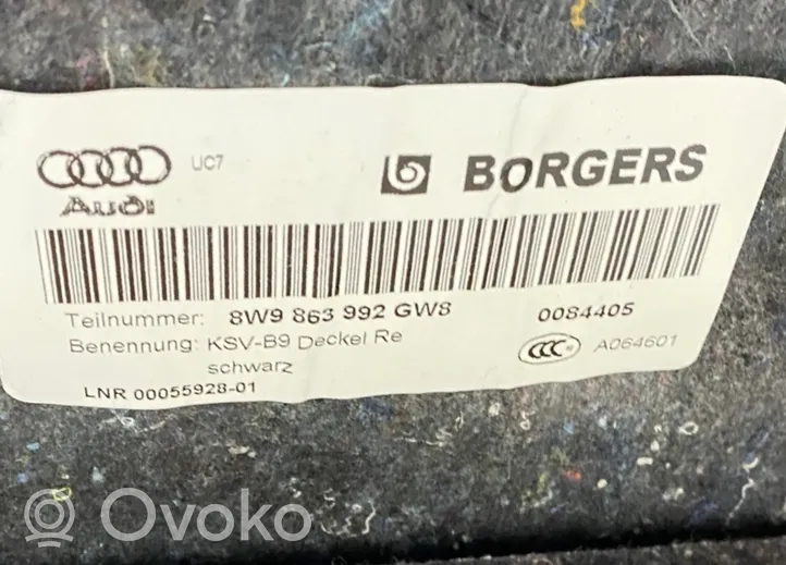 Audi A4 S4 B9 Boczek / Tapicerka / bagażnika 8W9863880