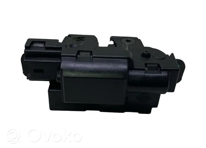 Nissan Qashqai Zamek klapy tylnej / bagażnika 24415795