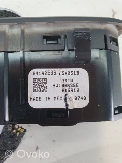 Chevrolet Volt II Przełącznik świateł 84192536