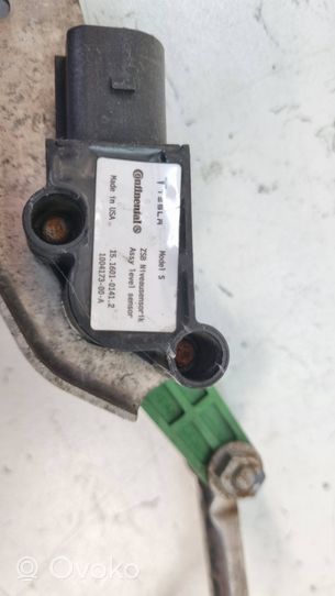 Tesla Model S Rear suspension height sensor lever 100417300A