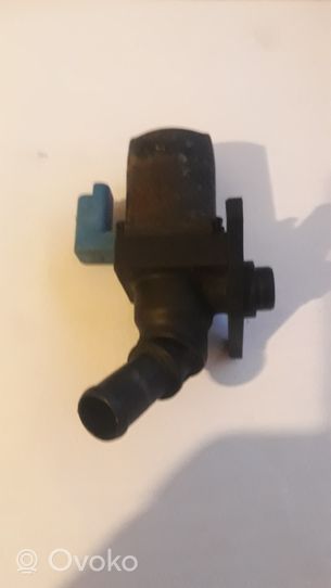 Peugeot 307 Pompe à eau de liquide de refroidissement 9640937380