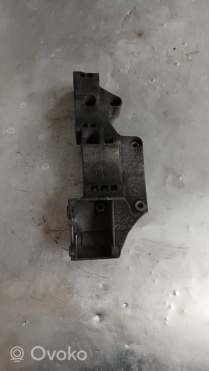 Audi A3 S3 8L Support de générateur / alternateur R045903143c