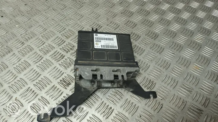 Volkswagen Bora Centralina/modulo scatola del cambio 09A927750J