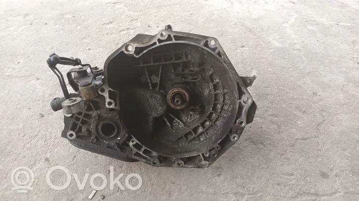 Opel Astra G Mechaninė 5 pavarų dėžė 90470635