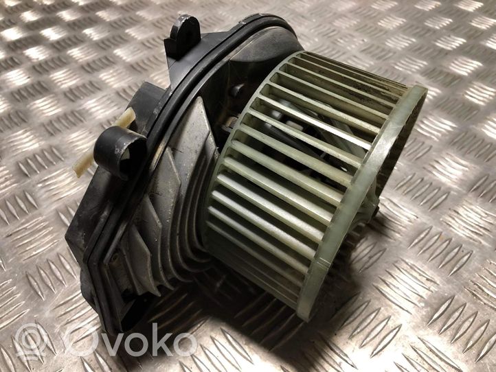 Audi A4 S4 B5 8D Ventola riscaldamento/ventilatore abitacolo 8D1820021