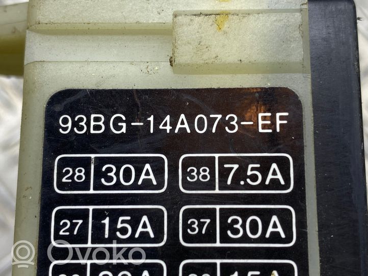 Ford Mondeo MK II Saugiklių dėžė (komplektas) 93BG14A073EF
