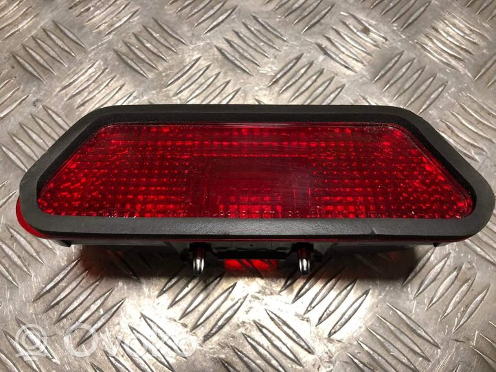 Ford Windstar Third/center stoplight E1021155