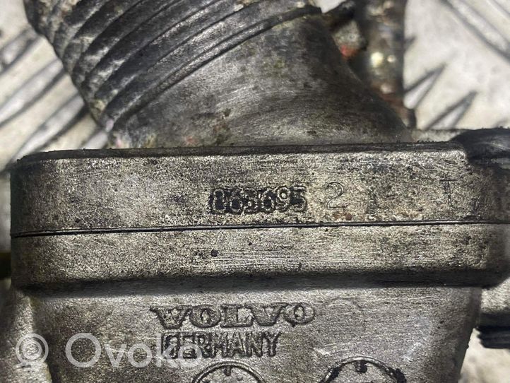 Volvo XC70 Termostat / Obudowa termostatu 8636952