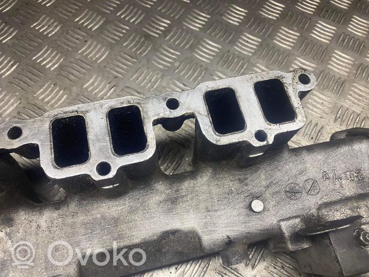 Hyundai Terracan Collettore di aspirazione 0K55118101