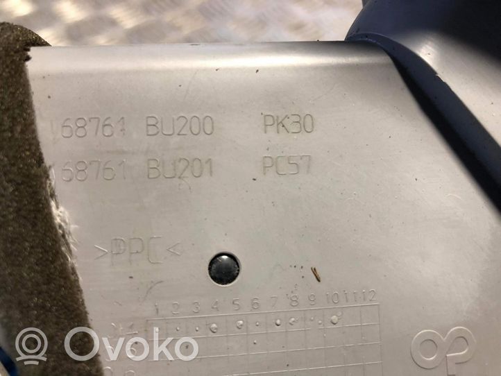 Nissan Almera N16 Šoninės oro grotelės 68761BU200