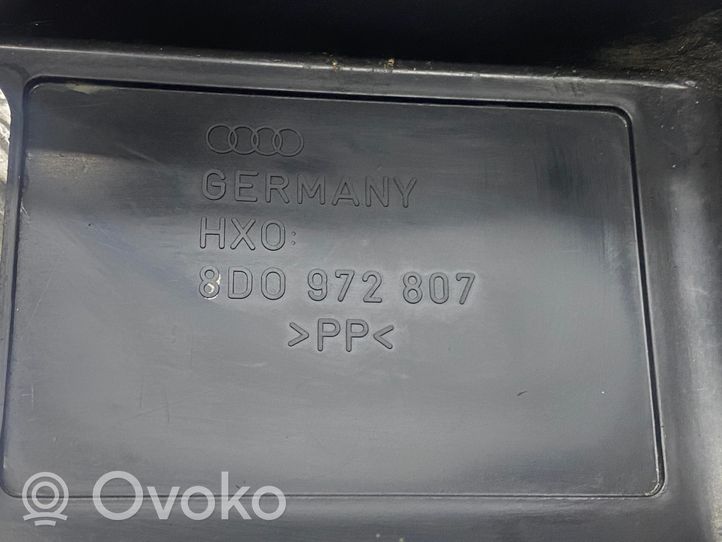 Volkswagen PASSAT B5 Inne części komory silnika 8D0972807