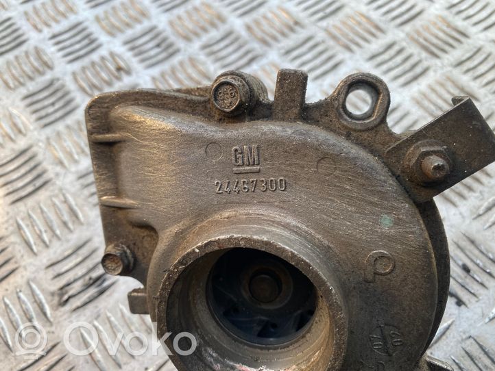 Opel Vectra C Pompa dell’acqua 24467300