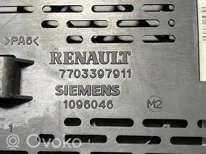 Renault Megane I Moduł / Sterownik komfortu 7703397911