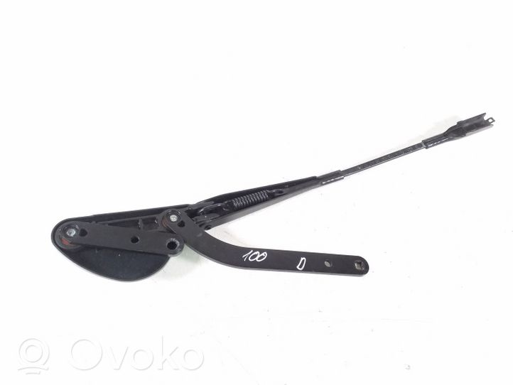 Mercedes-Benz SLK R172 Front wiper blade arm 