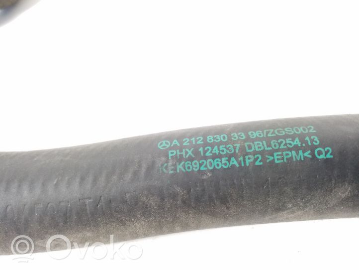 Mercedes-Benz E C207 W207 Tubo flessibile del liquido di raffreddamento del motore A2128303396