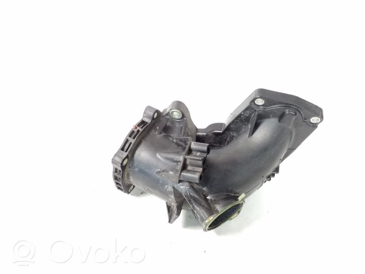 Mercedes-Benz SLK R172 Oro paėmimo kanalo detalė (-ės) A6510900728