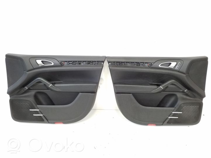 Porsche Cayenne (92A) Set interni 