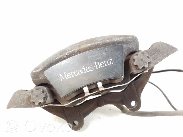 Mercedes-Benz SLK R172 Priekinis suportas A2074210181