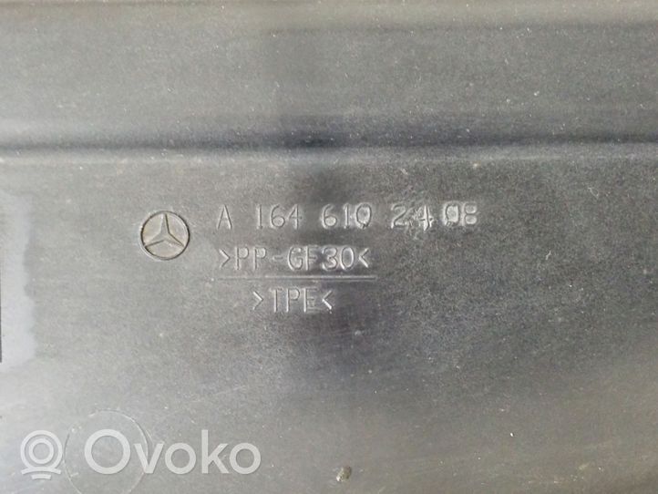 Mercedes-Benz GL X164 Couvre-soubassement inférieur A1646102408