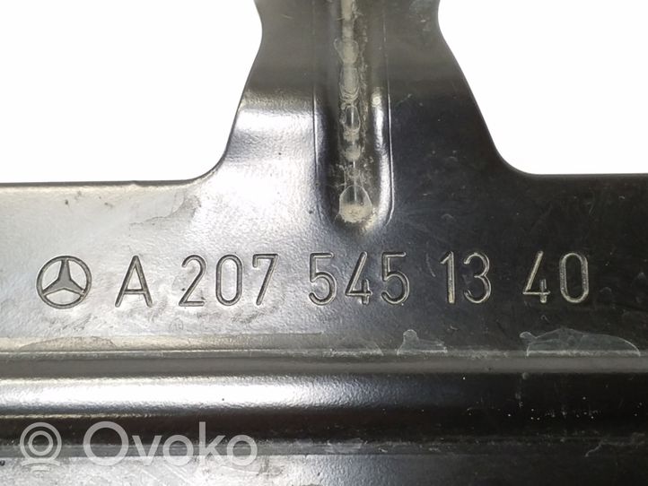 Mercedes-Benz E C207 W207 Kita variklio skyriaus detalė A2075451340