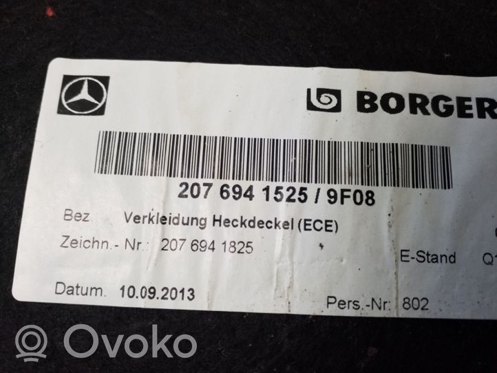 Mercedes-Benz E C207 W207 Poszycie / Tapicerka tylnej klapy bagażnika A2076941525