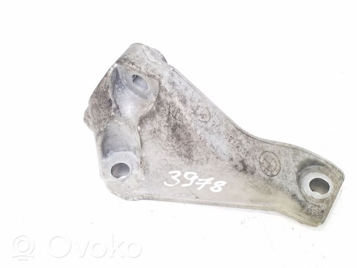 BMW X3 E83 Support pompe injection à carburant 7804376