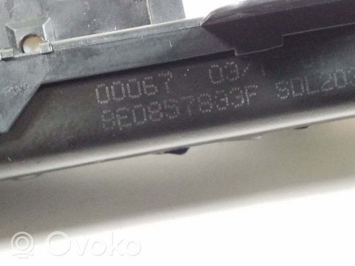 Audi Q7 4L Réglage de la hauteur de la ceinture de sécurité 8E0857833F