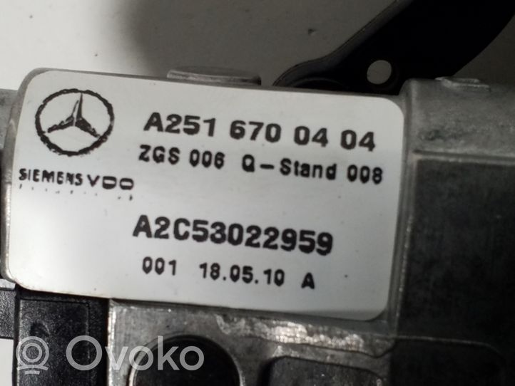 Mercedes-Benz R W251 Kulmaikkunalasi A2518201842