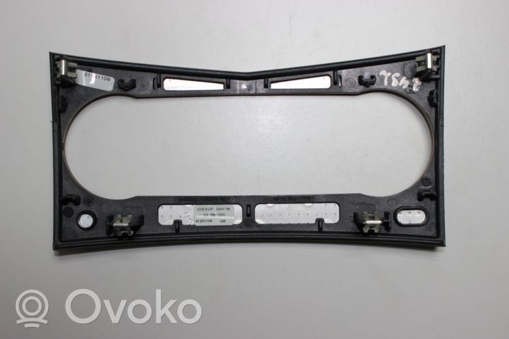 Mercedes-Benz C W204 Panelės apdaila A2046800290