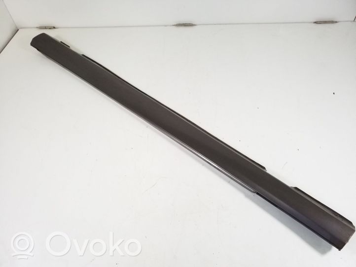 Mercedes-Benz CLS C219 Sill A2196900140