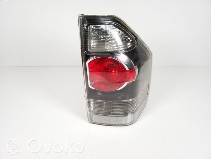 Mitsubishi Pajero Lampa tylna 