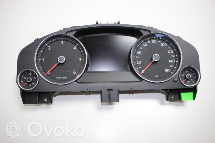Volkswagen Touareg II Compteur de vitesse tableau de bord 7P6920981