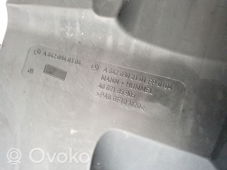 Mercedes-Benz ML W164 Коробка воздушного фильтра A6420902101