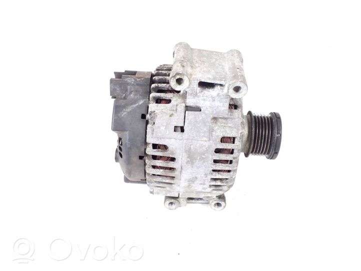 Mercedes-Benz E C207 W207 Generatore/alternatore A0141541102