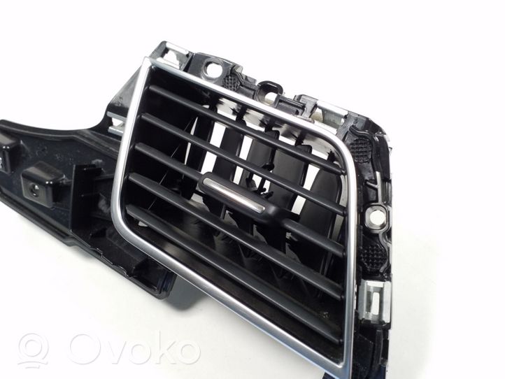 Audi A8 S8 D4 4H Garniture, panneau de grille d'aération latérale 4H2820902