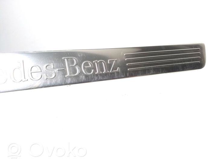 Mercedes-Benz B W246 W242 Etuoven kynnyksen suojalista A2466800135