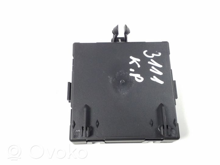 Mercedes-Benz B W246 W242 Oven ohjainlaite/moduuli A1669005104