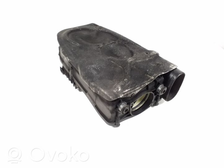 Mercedes-Benz E C207 W207 Caja del filtro de aire A6510901101