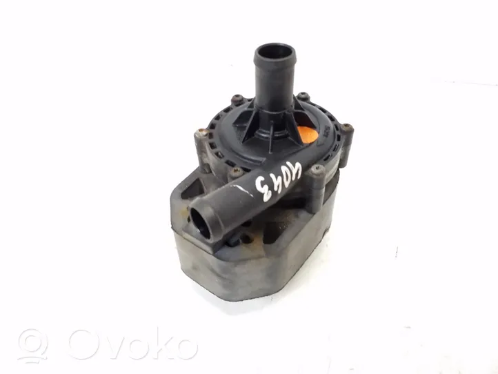 Mercedes-Benz B W246 W242 Pompe à eau de liquide de refroidissement A2425000086