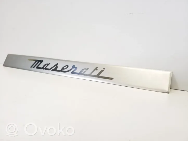Maserati Ghibli Etuoven kynnyksen suojalista 