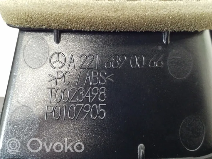 Mercedes-Benz CL C216 Šoninės oro grotelės A2216890066