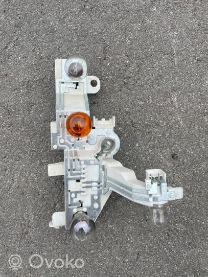 BMW 1 E81 E87 Żarówka lampy tylnej 7164963