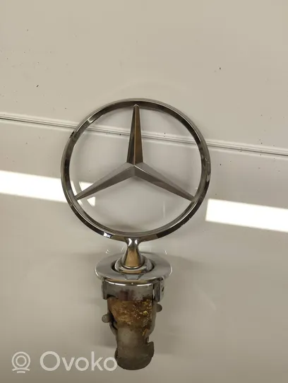 Mercedes-Benz W123 Logo, emblème, badge 2018800086