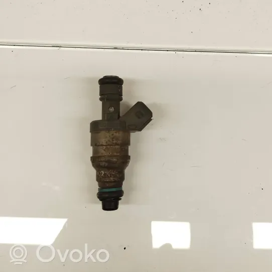 Mercedes-Benz E W124 Injecteur de carburant 0000787323