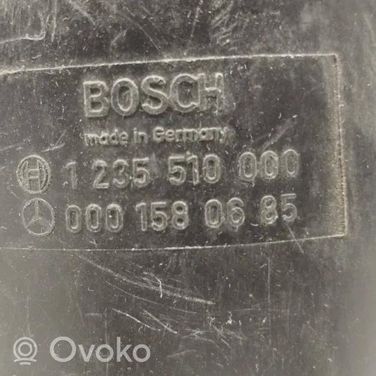 Mercedes-Benz 190 230 W110 W111 Kopułka rozdzielacza zapłonu 0001580685