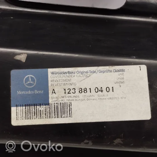 Mercedes-Benz W123 Inne części karoserii 1238810401