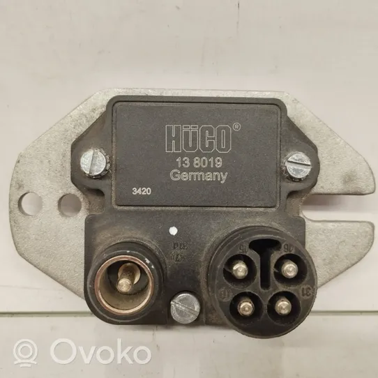 Mercedes-Benz E W124 Amplificatore centralina di accensione 0035451732