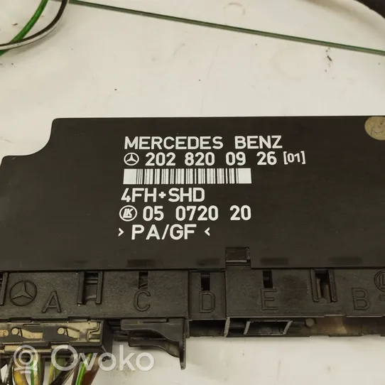 Mercedes-Benz C W202 Module confort 2028200926